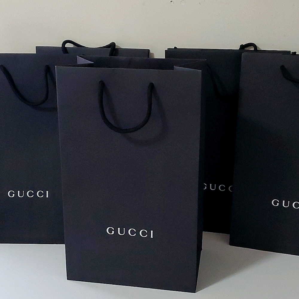 Gucci shopping bag